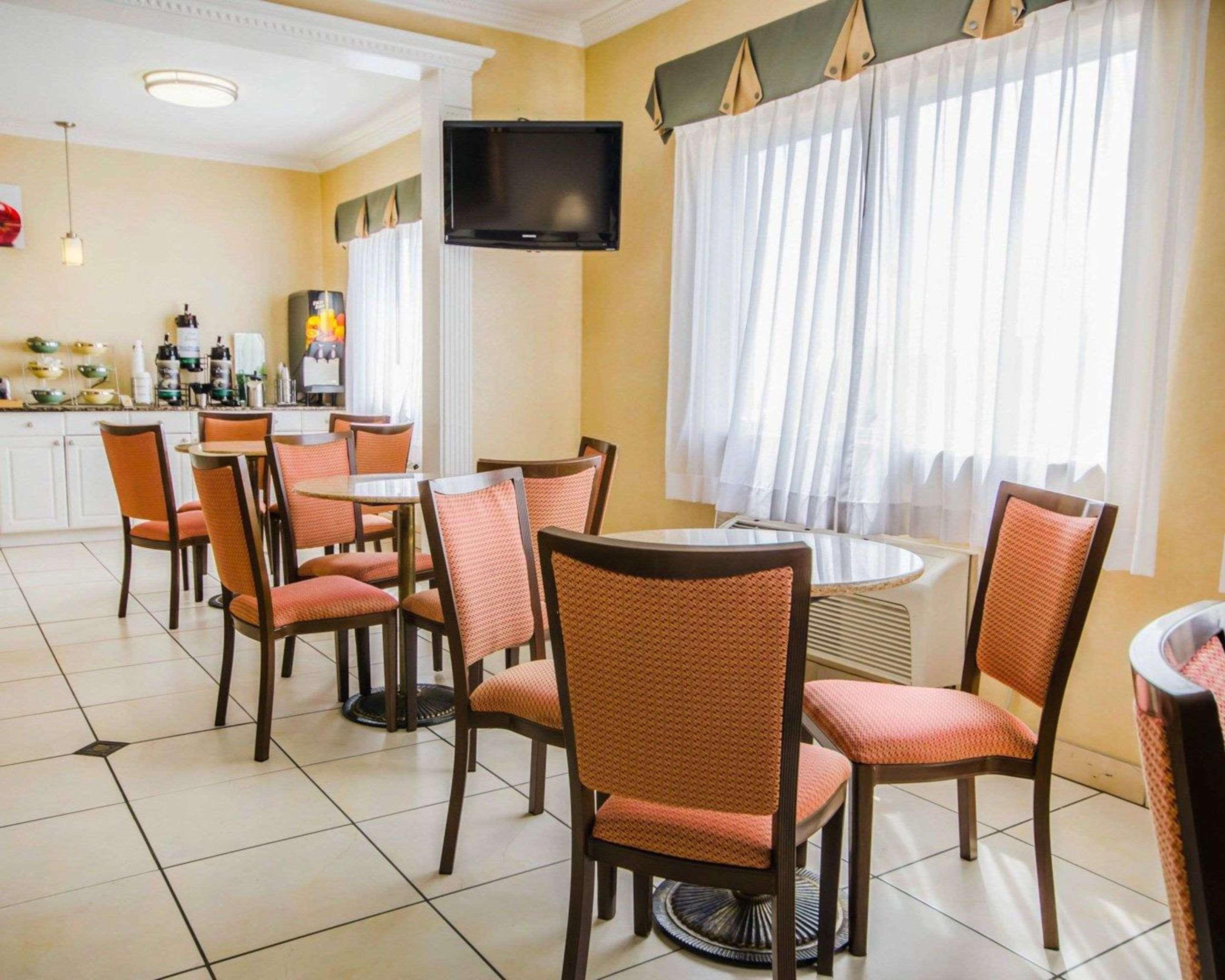 Quality Inn East Evansville Exterior foto