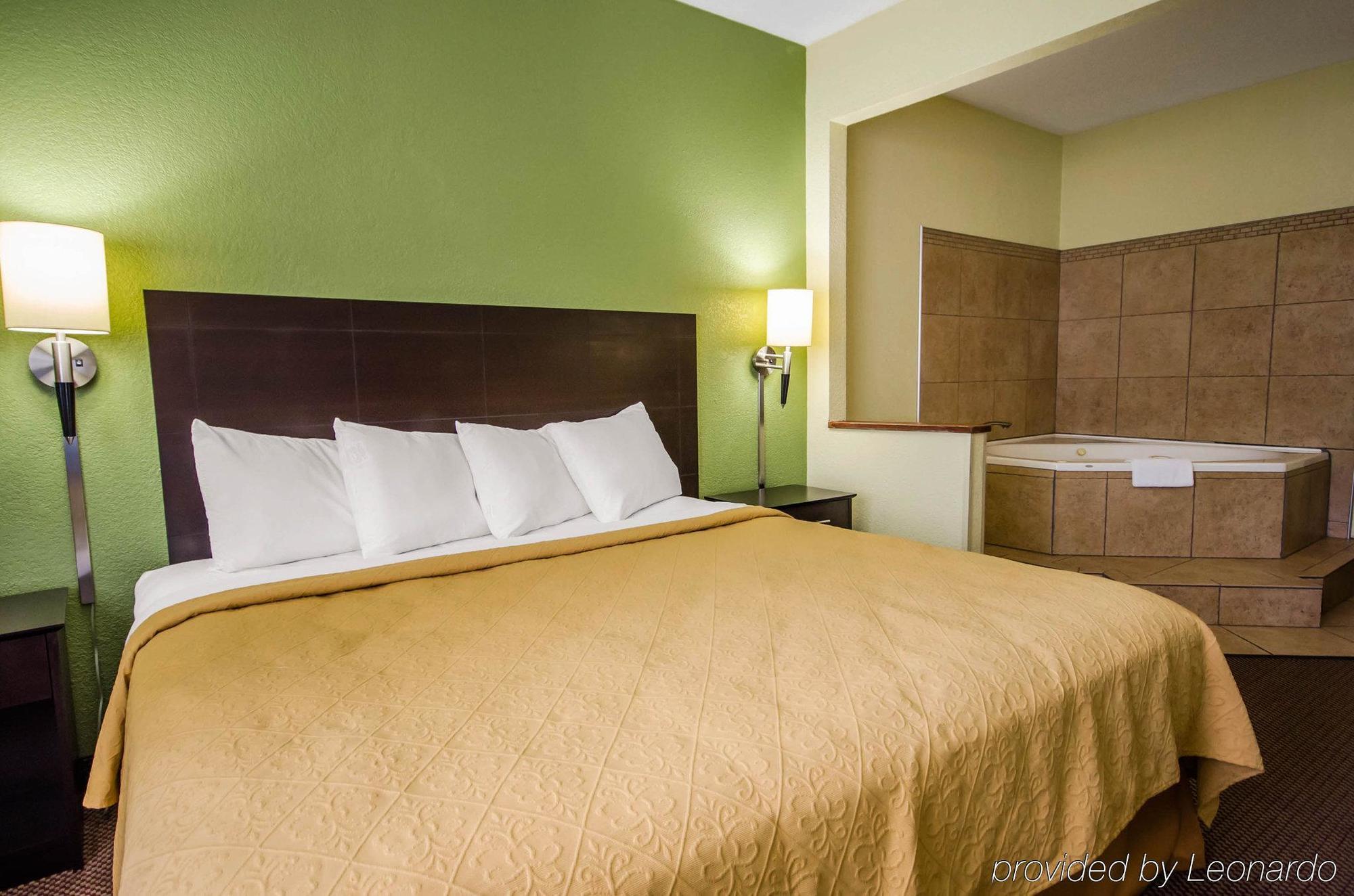 Quality Inn East Evansville Exterior foto