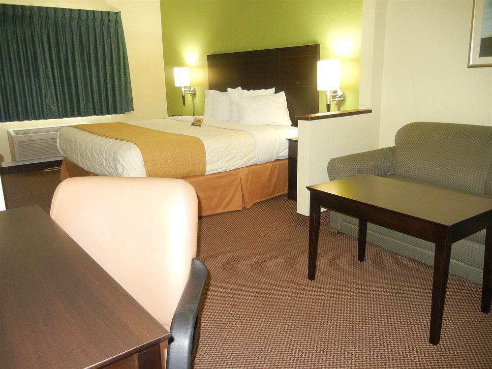 Quality Inn East Evansville Exterior foto